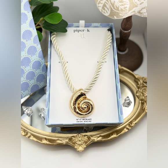 Piper K Gold Shell Pendant Necklace – Coastal Inspired - Picture 3 of 3